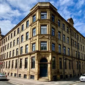 https://velvet-apartments.yorkshirehotels.net